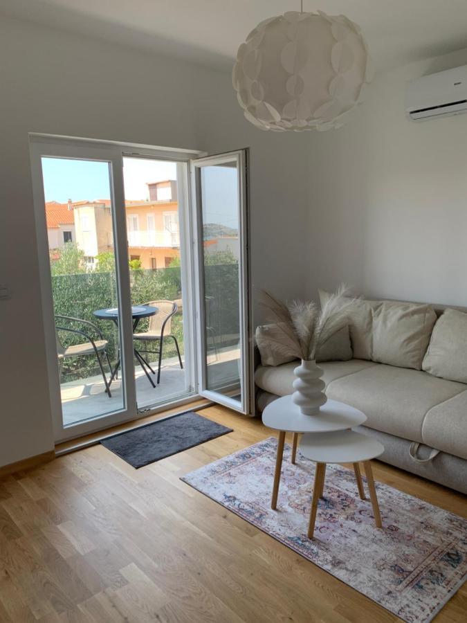 Deluxe Suites Anna فوديس المظهر الخارجي الصورة